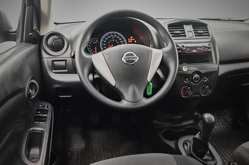 Imagen 9 de 15 de Nissan Versa Drive 1.6 2020