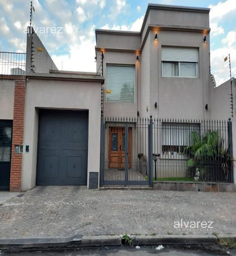 Venta Casa 4 Dormitorios Ramos Mejía Con Cochera