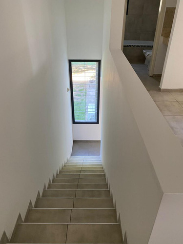 Casa En Venta De 3 Dormitorios En Villa Allende.
