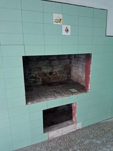 Casa En Alquiler En Barrio Ducilo - Dos Dormitorios