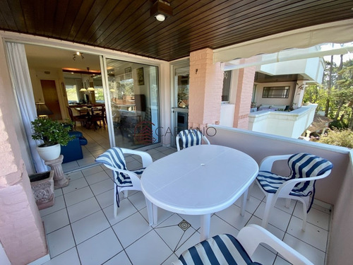 Imagen 2 de 14 de Venta Apartamento 2 Dormitorios Playa Mansa Punta Del Este