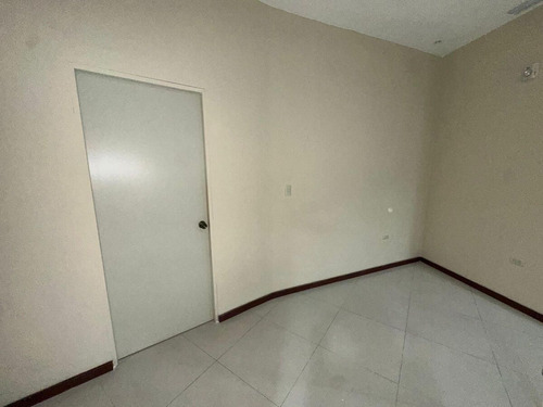 Consultorio En Renta Centro Médico Ave Monterrey