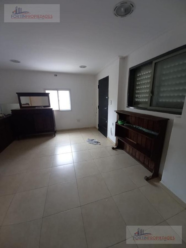 Imagen 7 de 23 de Casa - La Plata