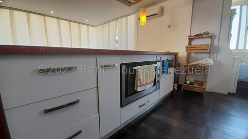 Hermoso Apartamento De 3 Niveles En Jorge Coll