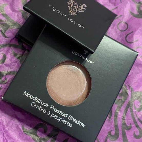 Sombra De Ojos Compacta Tono Gullible Younique 100% Original