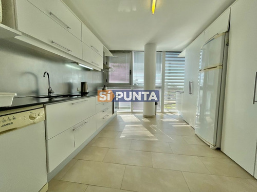Imagen 8 de 14 de Apartamento En Alquiler- La Barra
