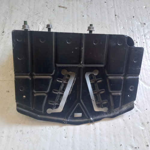 Soporte De Canister De Chevrolet Colorado Modelo 2020 (Usado)