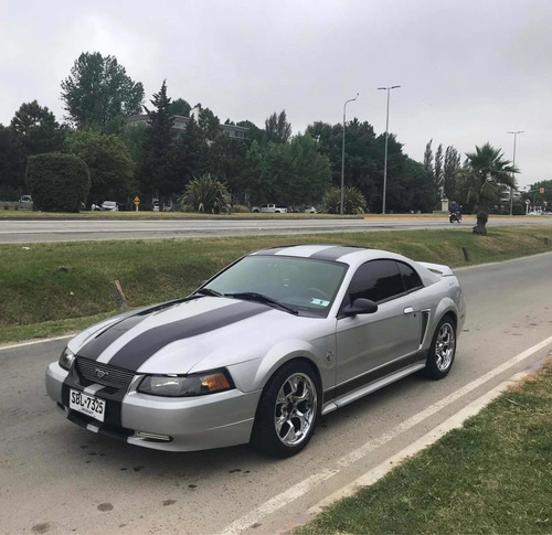 Ford Mustang 2000 4.6 V8