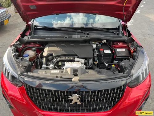 Peugeot 2008 Gt Line 1.2cc At Aa 4x2