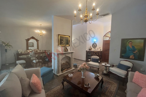 Hogar De Lujo En Colonia Chapultepec, Comodidad Y Estilo En 1 Nivel.