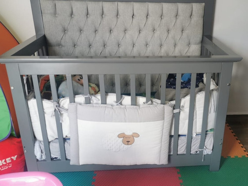 Cuna Gris. Convertible A Cama Matrimonial (Usado)