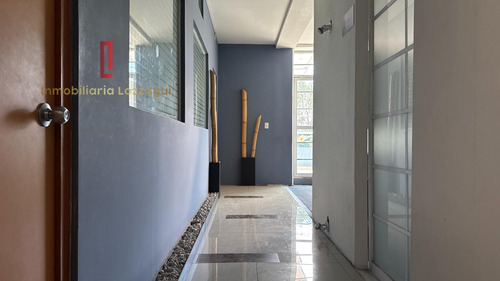 Oficinas En Renta Frente A Plaza Candiles, Corregidora, Querétaro