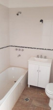 Imagen 8 de 11 de Duplex A La Venta En Bella Vista