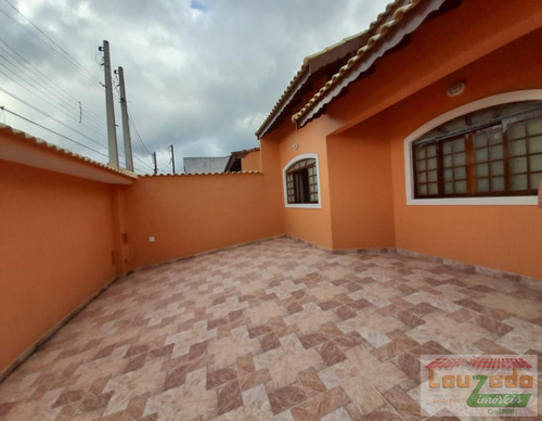Imagem 2 de 15 de Sobrado Para Venda Em Peruíbe, Jardim Marcia, 4 Dormitórios, 2 Suítes, 1 Banheiro, 2 Vagas - 3500_2-1144312