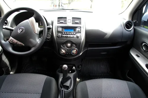 Nissan March 1.6 Active