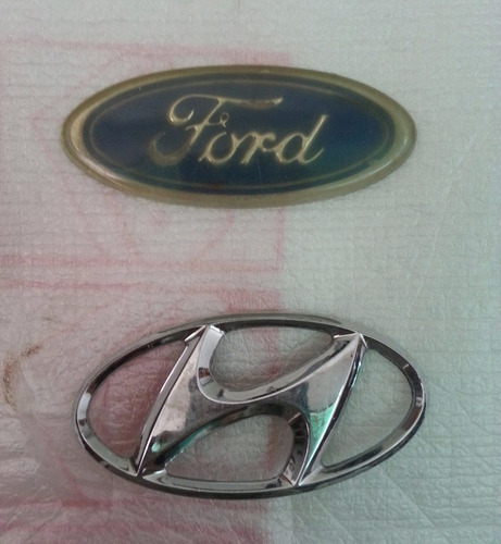 Emblema De Ford Y Hyundai Original Usados