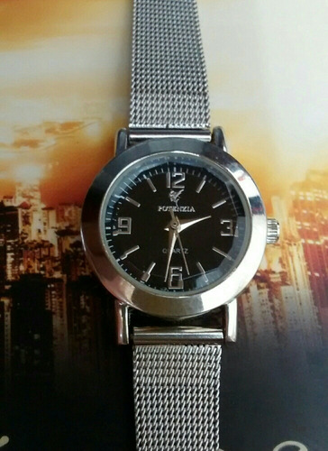 Relógio Feminino Prateado Delicado Lindo E Elegante