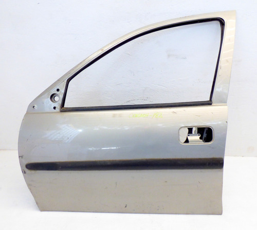 Puerta Delantera Izquierda Gris Chevrolet Corsa 2000 Al 2009