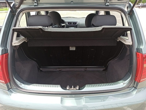 Imagem 10 de 15 de Volkswagen Fox 2012 1.0 Vht Total Flex 5p