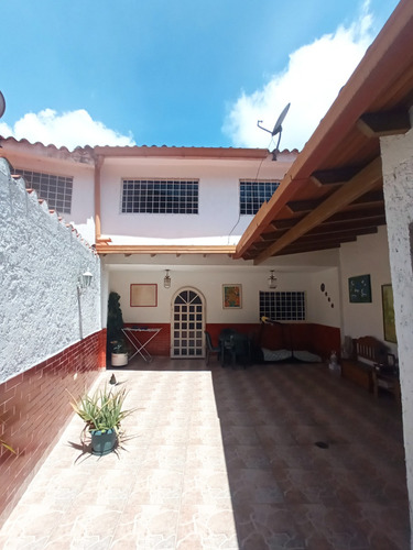Casa Tipo Tonwhouse En Venta En La Macarena
