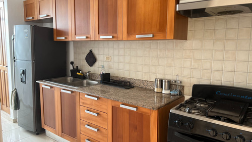 Apartamento Con Línea Blanca En Alquiler En Gazcue, Santo Do