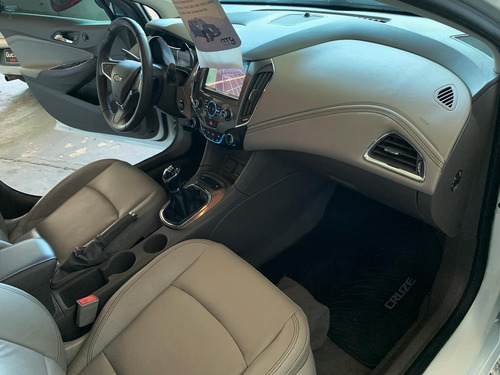Chevrolet Cruze 1.4 Ltz Mt