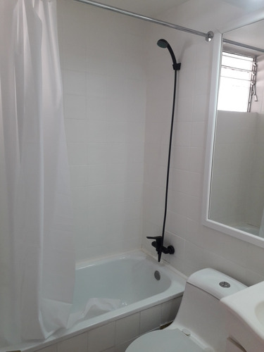 4 Amplios Dormitorios 2 Baños. Regularizada 100%