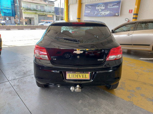 Chevrolet Onix 1.0 Ls 5p