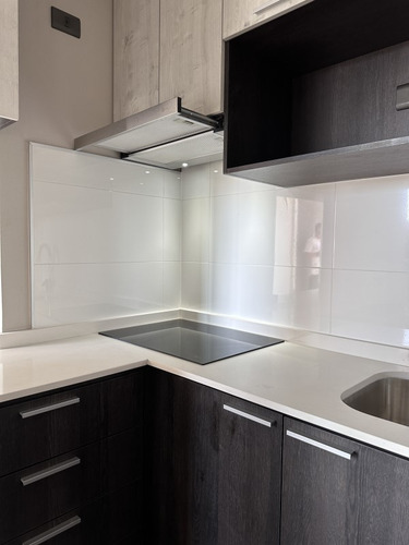 Arriendo Nuevo Metro Macul, 2 Dorm. Bodega. Estacionamiento.