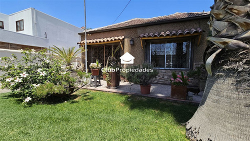 Se Vende Amplia Casa En Comuna De San Miguel,