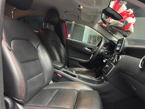 Mercedes-Benz Clase A A 180 CGI 1.6 LT TA