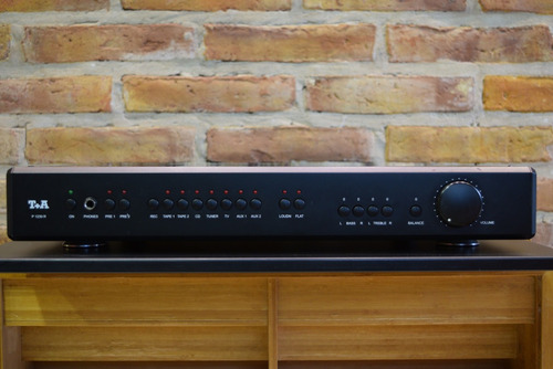 Imagen 5 de 8 de Preamplificador Estereo Marca T+a Modelo Pulsar P-1230r
