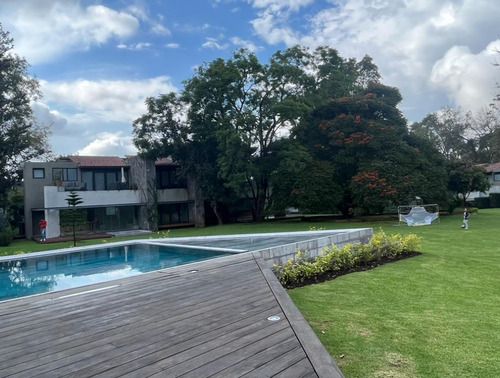 Casa En Venta En Valle De Bravo Avandaro (m2c300)