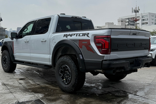 Ford Lobo Raptor 5.2 V8 R 4Wd At