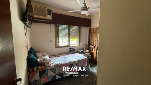 Casa + Local | Venta | Av. Sarmiento 900 | 3 Dorm