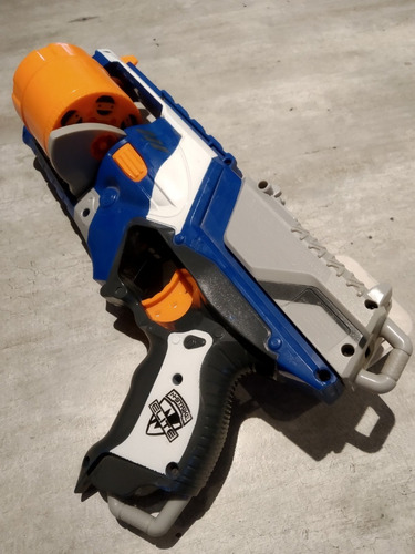 Nerf Strongarm (Usado)