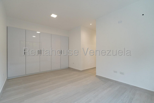 Casa (duplex) En Venta En El Cafetal, Distrito Metropolitano 25-17659