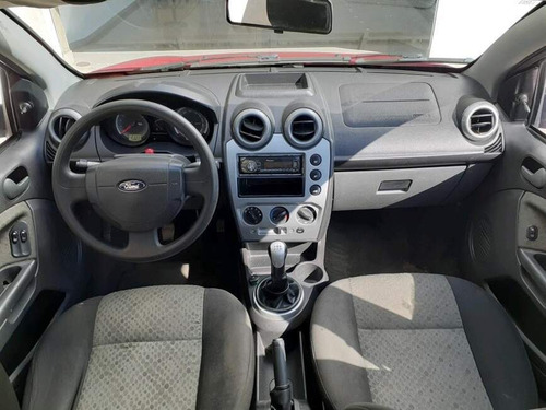 Imagem 5 de 12 de Fiesta 1.6 Rocam Hatch 8v Flex 4p Manual