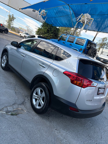 Toyota RAV4 2.5 Xle L4/ At