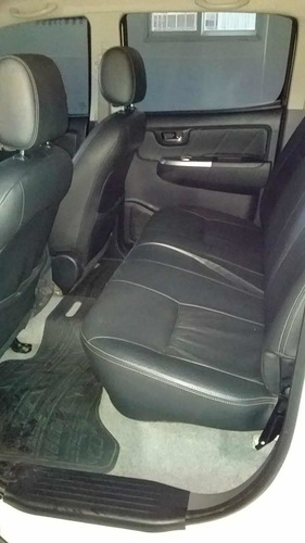 Toyota Hilux 3.0 Cd Srv Cuero I 171cv 4x2 2012