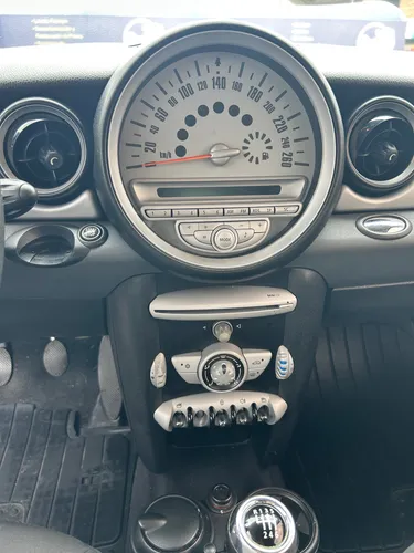 Mini Cooper R56 1.6 Coupe
