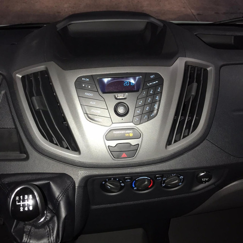Imagen 10 de 18 de Ford Transit 2.2l Furgon Mediano Techo Elevado 350m 07 (r)