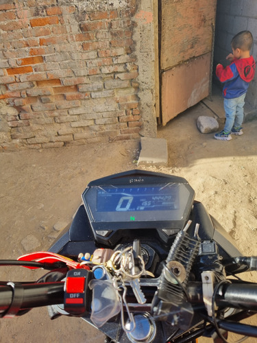 Hero Hunk 160r Todo En Regla Factura Original Tarjeta Placas