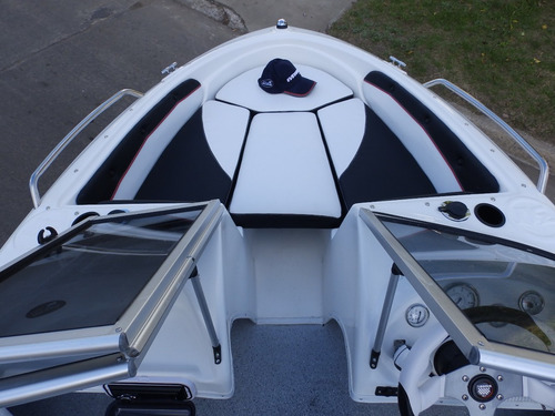 Imagen 5 de 14 de Lancha Open 3v Tango 470 Power Tec 40 Hp Nautica Milione 3
