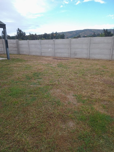 Arriendo Espléndida Casa En Condominio 3d/2b/3e, Limache.