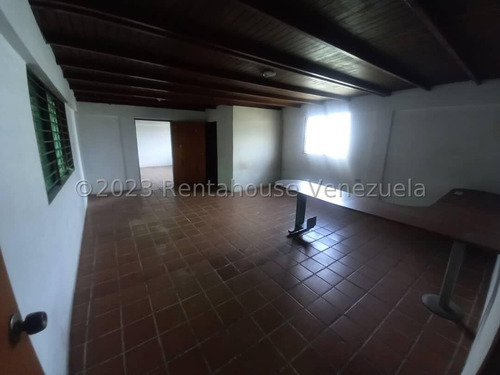 Galpónes Comercial En Venta En Zona Industrial 2 Barquisimeto Lara -- %%m-c-t%% Cod. 23 Guion 2 1 9 7 9