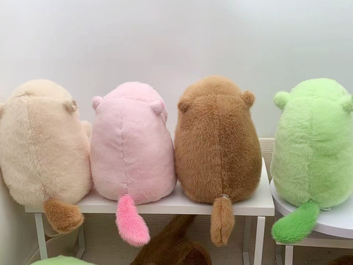 Peluche Juguete Capibara Carpincho Suave Varios Modelos 25cm Marrón Cola Giratoria