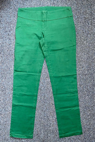 Pantalón De Chica Color Verde! Excelente Estado.