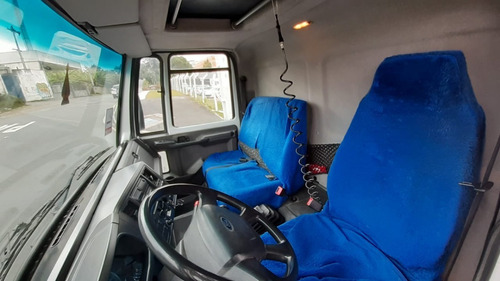 Imagem 10 de 14 de Ford Cargo 816 Ano 2017 3/4 Caminhão Impecável