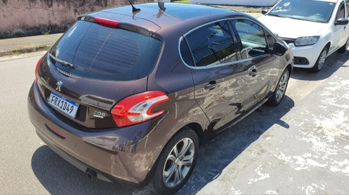 Imagem 3 de 9 de Peugeot 208 Griffe 1.6 Aut. (2015)